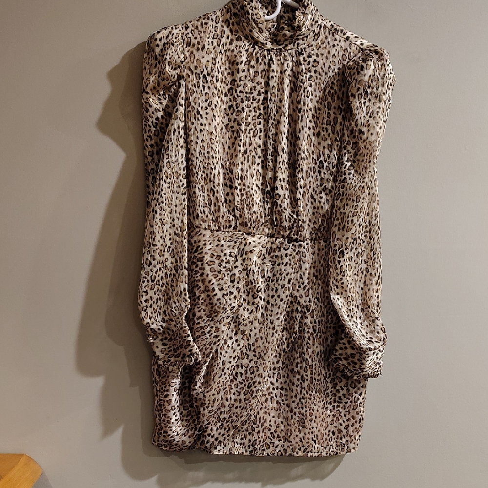 Aqua Women's Xlg Leopard Print Long‎ Sleeve Lined Knee Length Dress